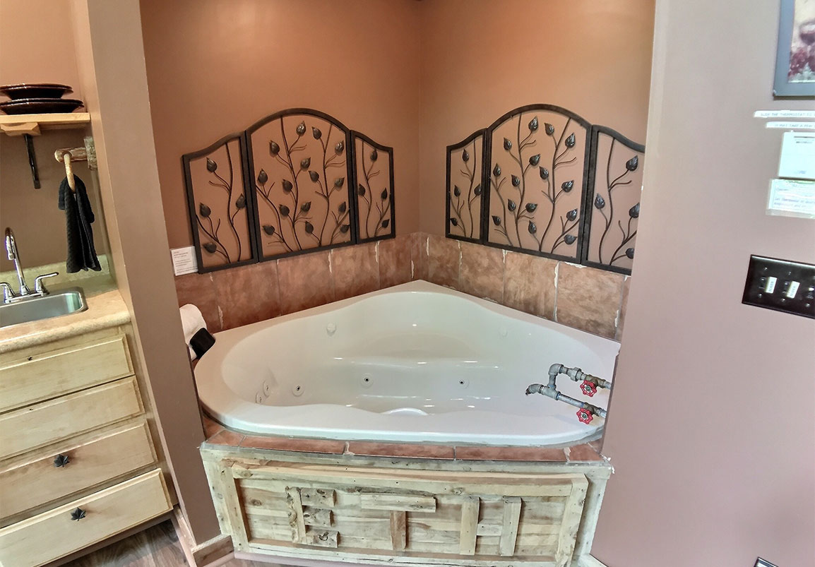 Winery Chateau Treehouse Jetted Spa Tub